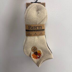 NWT Born Women's Wool Blend Outdoor Quarter Socks 4pc Shoe Sze 4-10 BO33815WW TJ
